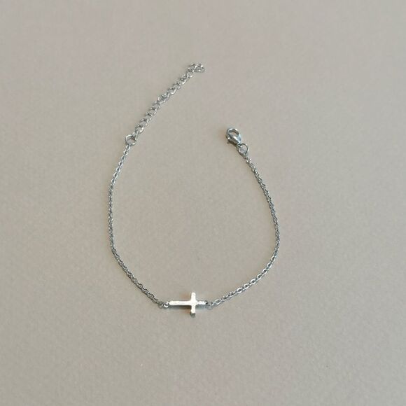 Cross bracelet M1028 - Picture 1 of 3